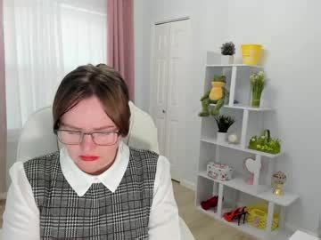 vika7333 chaturbate  Broadcaster eatmygingersnapps is running these apps: EZ Multi Goal